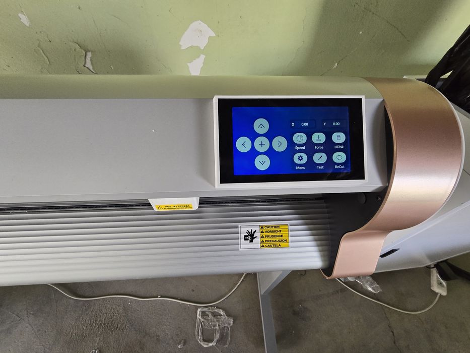 Ровер станок ва плоттер сотилади