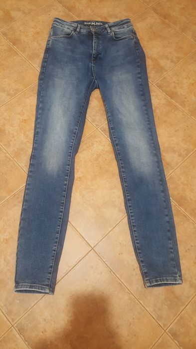 Дамски дънки М-Л размер