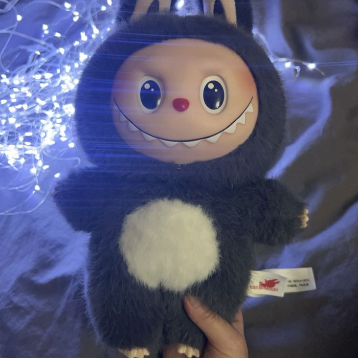 Продаю Лабубу игрушки и т.д.