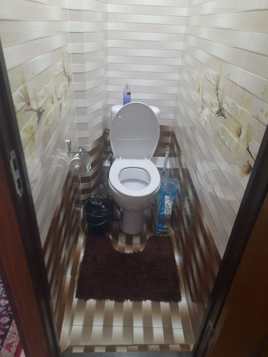 Qoraqamish 2.4 uy sotiladi 3 xona