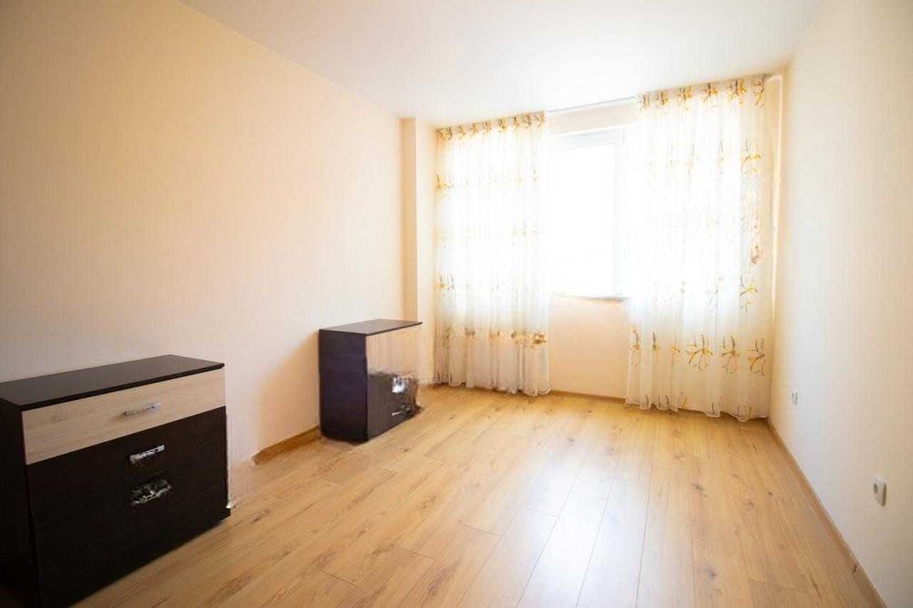 Тристаен апартамент в Съдийски