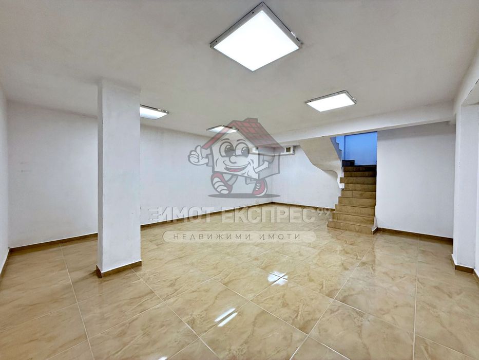 Магазини ново строителство, партер, за продажба, кв.Стадиона