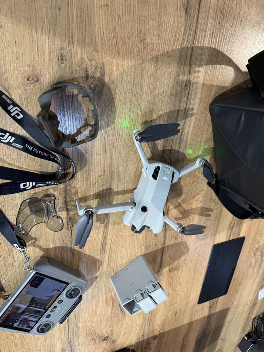 Dji mini 4 pro fly more combo plus