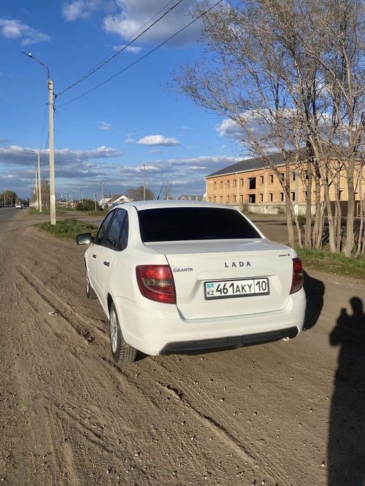 Продам гранта 2 FL 2019  пробег 96 тыс