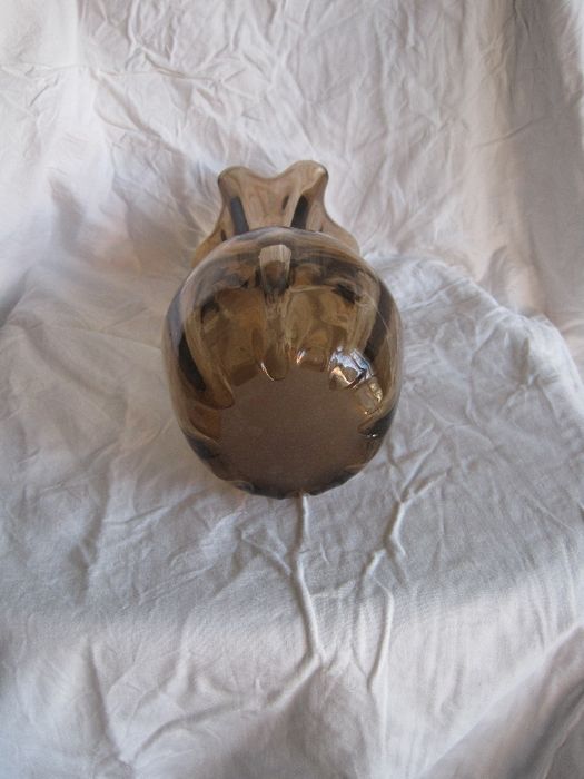 Продавам ваза тип Мурано.