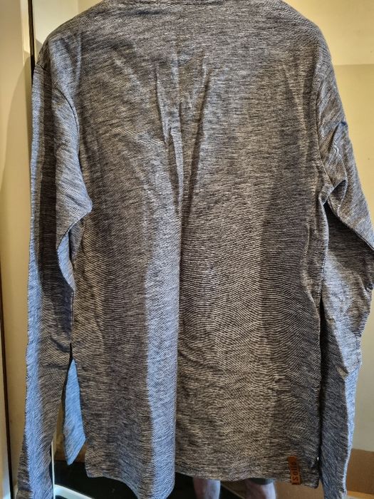 Bluza barbati " Solid". Marimea M. Noua