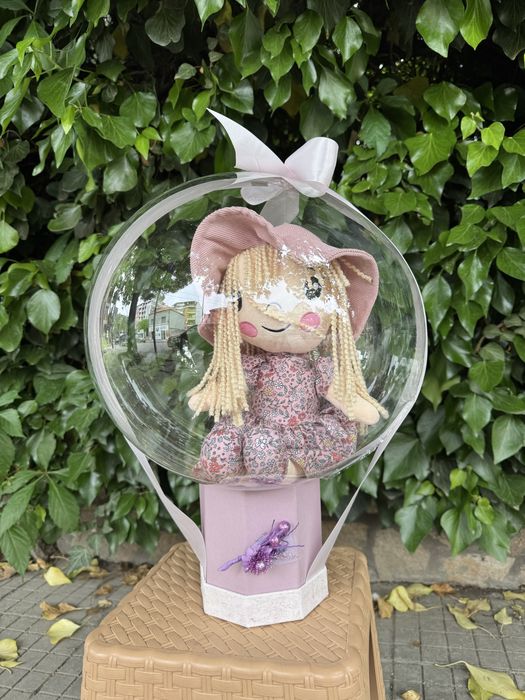 Кристален бабъл балон с цвете или плюшена играчка