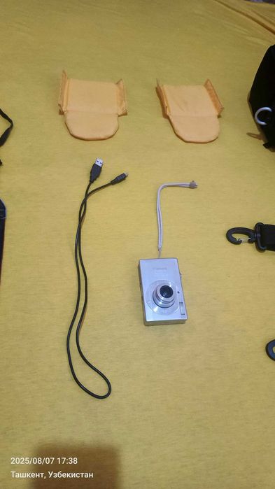 Фотоаппарат Canon 1000 D