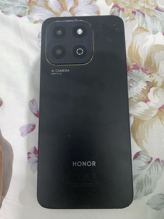 Продам телефон HONORX6b