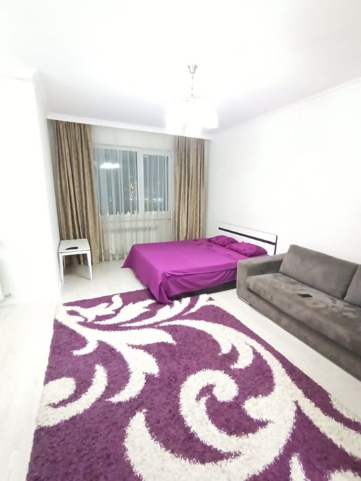 Б. Момышұлы 15а квартира посуточно 1 комнатная