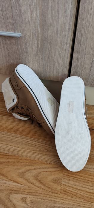 Топли зимни обувки