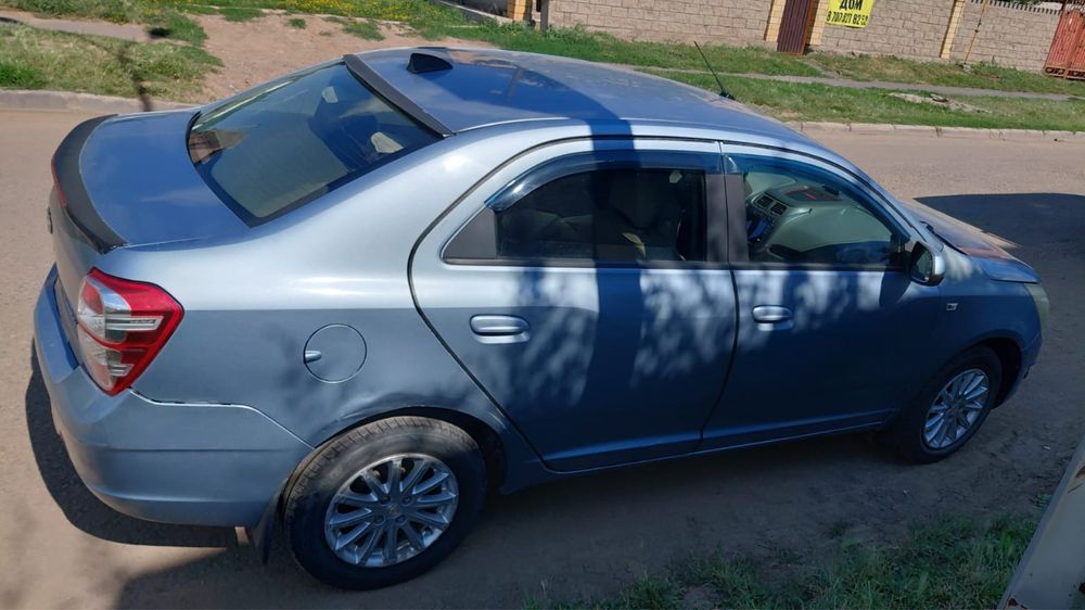 Продам автомобиль кобальт