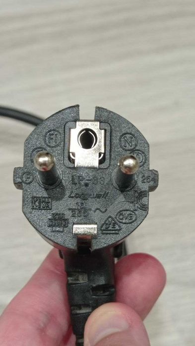 Кабель питания 3 pin тройной круглый