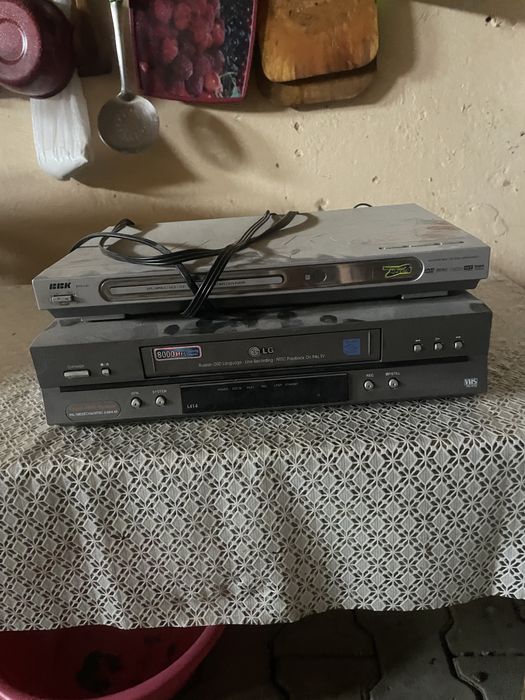 Продам видеомагнитофон и DVD