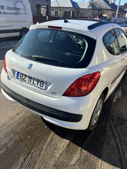 Vind sau schimb pejot 207 an 2010