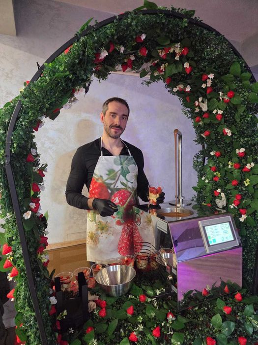 Stand premium căpșuni cu ciocolată / candy bar – business complet ready to go
