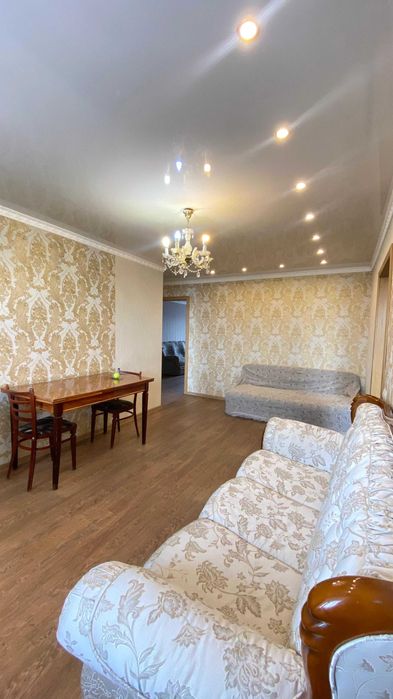 Продам 3комн квартиру на Уюте