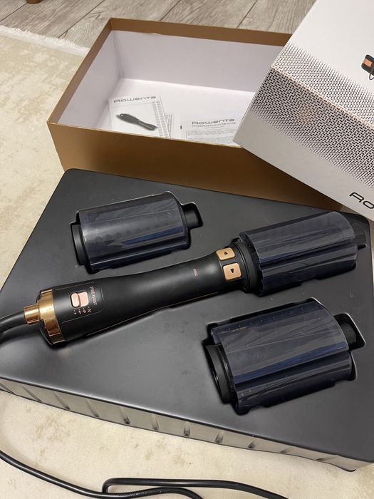 Фен-щетка Rowenta