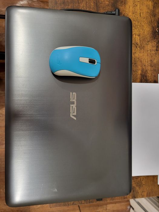 Продам ноутбук asus