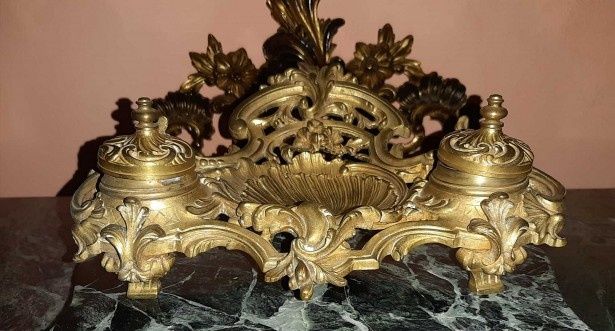 Tusiera din bronz masiv in stilul Baroc ,lucratura de o foarte bună ca