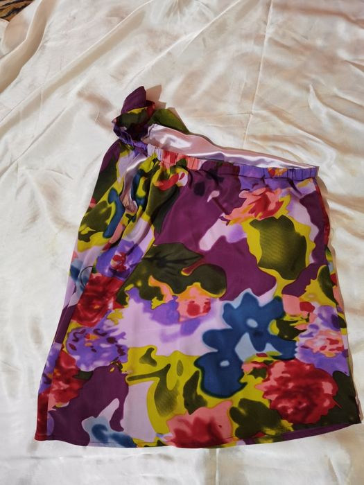 Блузка изкуствена коприна- флорални цветове