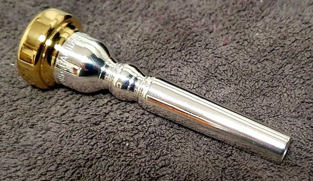 Mustiuc trompeta Antoine Courtois PARIS 3 D