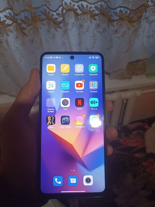 Redmi not 9 s. Ideal