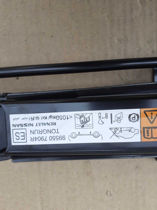 Cric,cheie de roti NISSAN Qashqai,Juke,X-trail, RENAULT Kadjar,Koleos