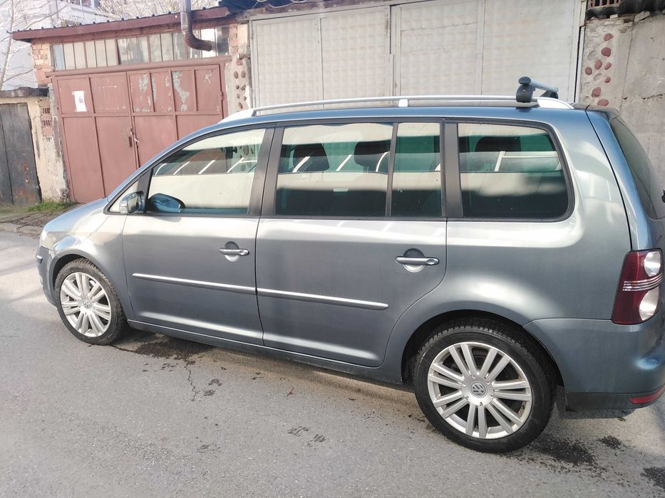 VW Touran 2009г.