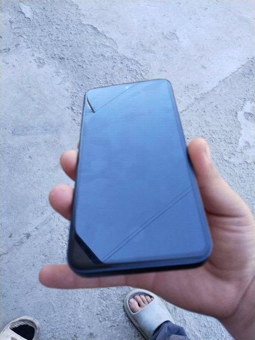 Infinix GT 30 Pro 5G
• 12/256Gb Shadow Ash, White: 365$
• 12/256Gb Dar