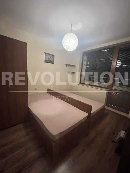 УЮТЕН ДВУСТАЕН апартамент в района на Цветен квартал!