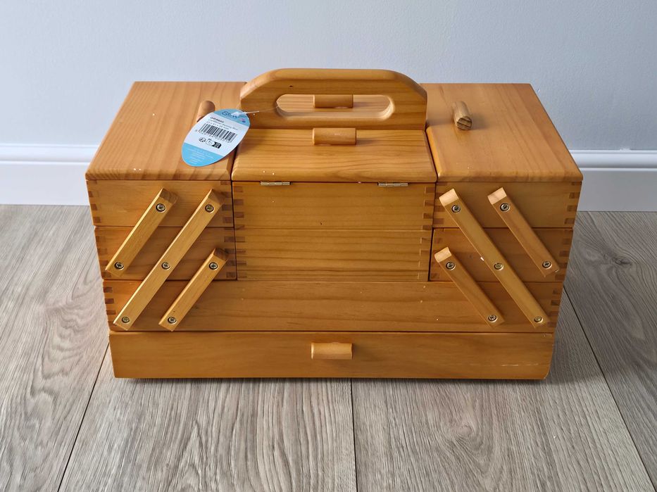 Cutie de depozitare din lemn cu 4 niveluri, Hobby Gift