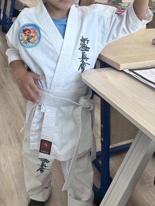 Продаю кимоно каратэ