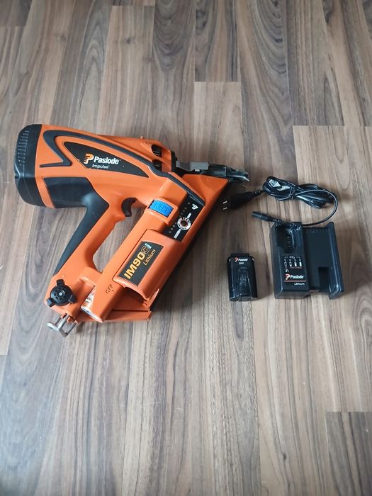 Pistol de cuie Paslode IM 90XI