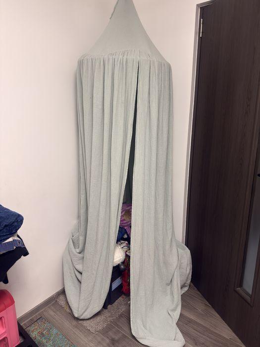 Baldachin pat din muselina