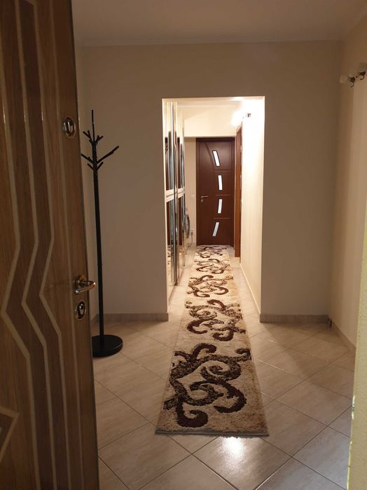 Inchiriez o camera in ap.cu 3-la comun in Obcini