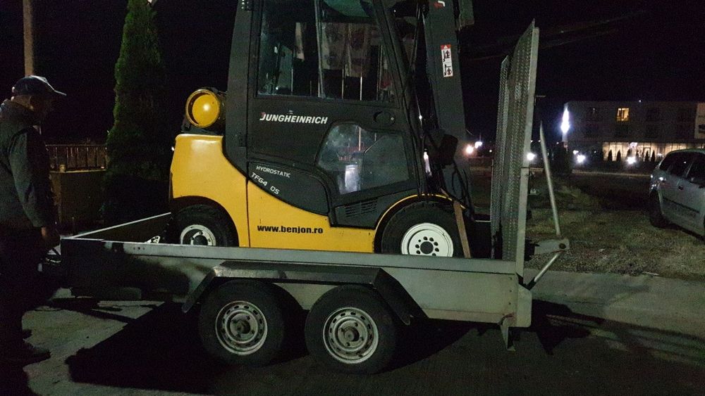 Inchiriez stivuitor liza transpalet nacele si dispozitive de ridicat