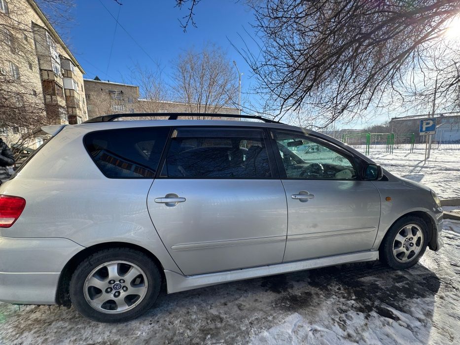 Toyota Ipsum 2002 года