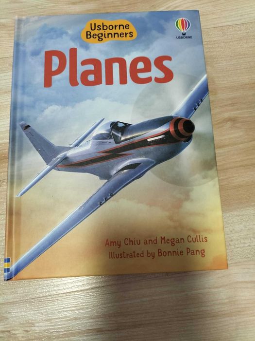 carte despre avioane Usborne