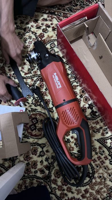 Болгарка хилти новый продам