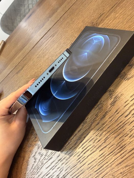 iPhone 12 pro max 128GB