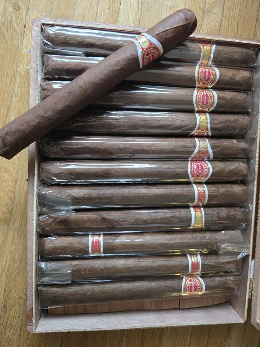 Trabucuri Cohiba si aRomeo y Julieta