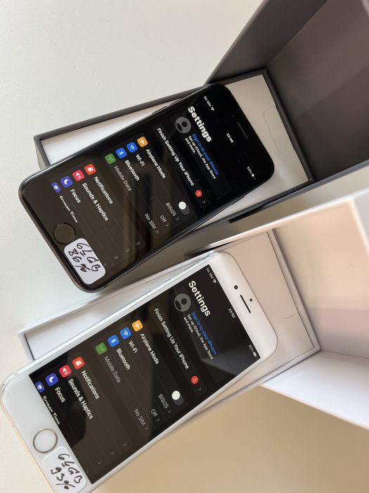 Iphone 8 black и silver x 64gb