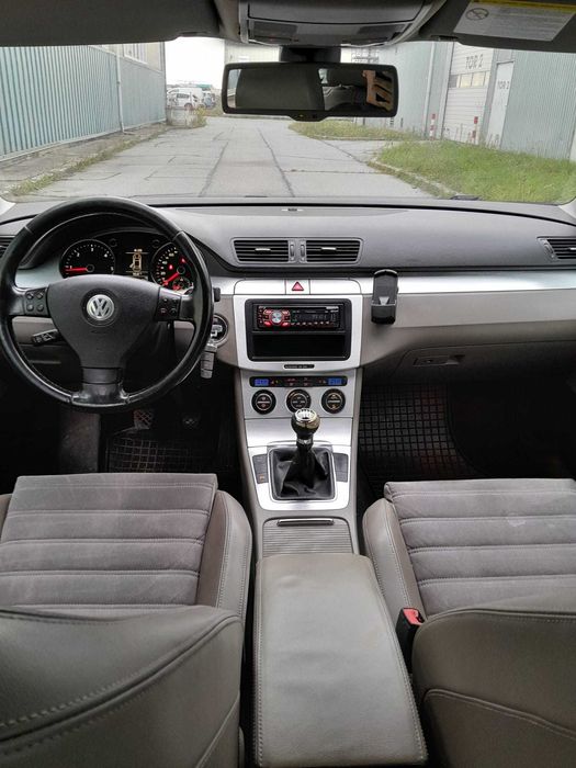 Volkswagen Passat 2009 2.0tdi 140cp Euro5 highline pret 3650eu neg