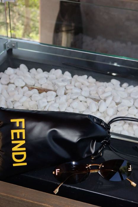 Слънчеви очила fendi
