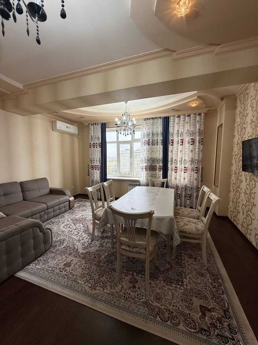 Юнусобод 5-кварталда 2 хонали квартира сотилади, 80 м2