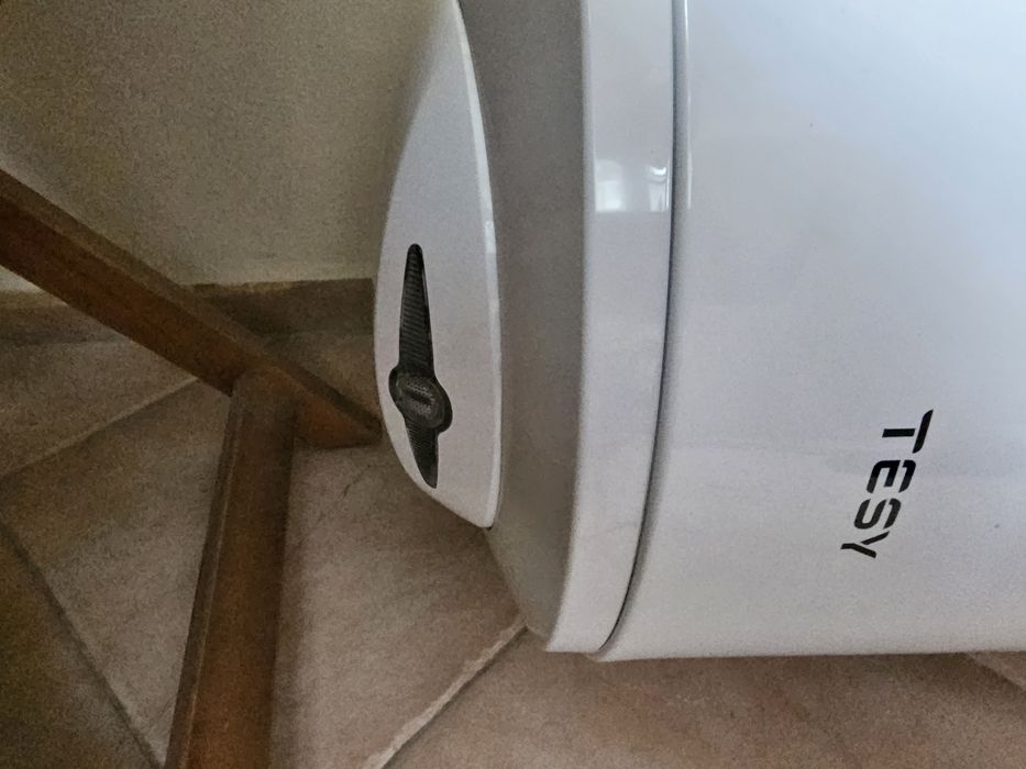 Продавам бойлер Tesy