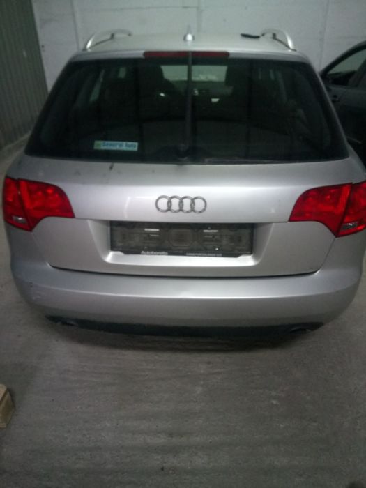 Ауди А4 б7 2.5 163к.с. на части