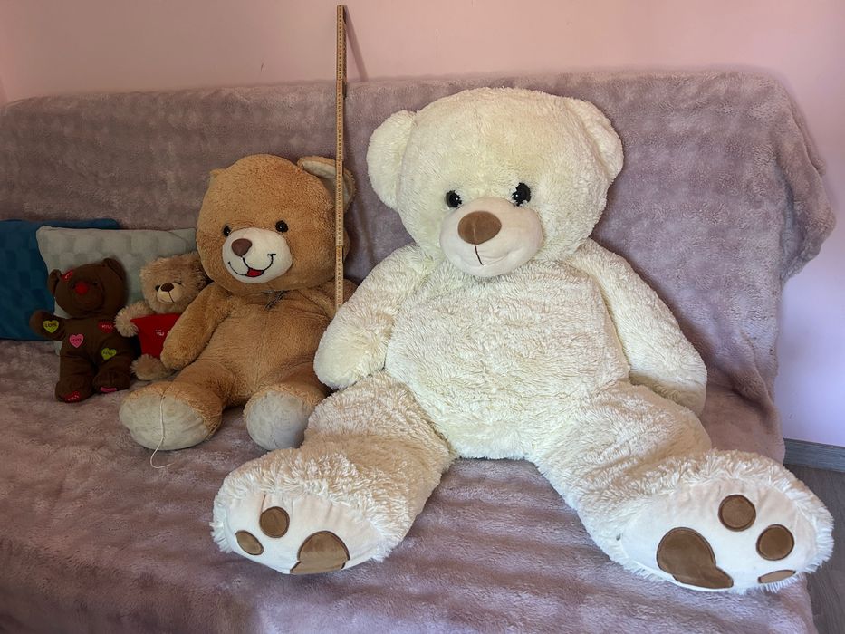 Голямо плюшено мече