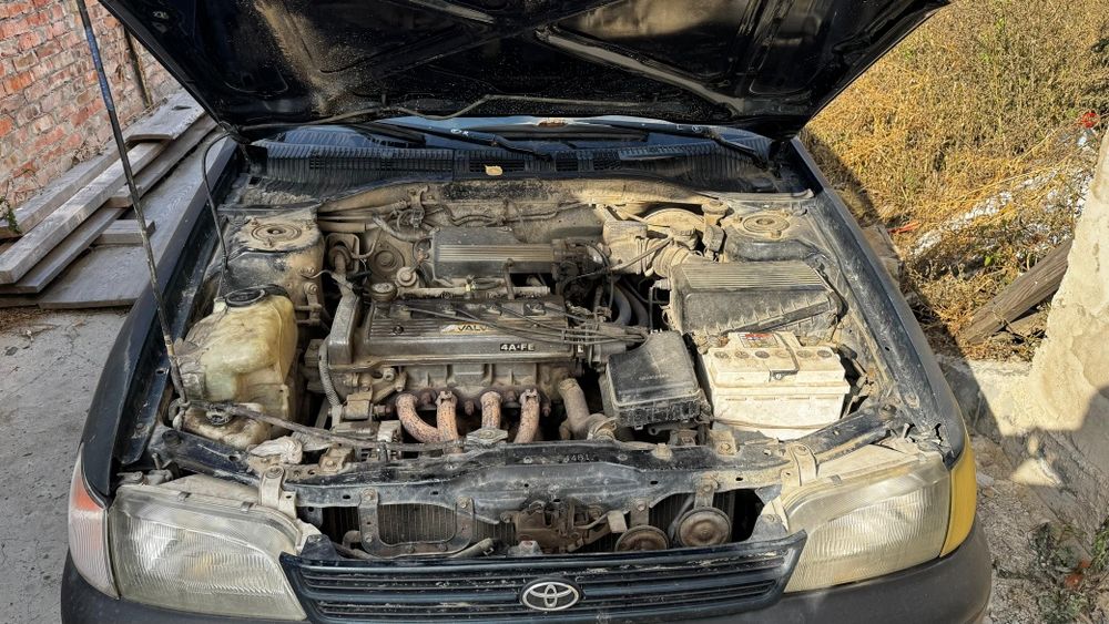 Продам автомобиль салона карина-е